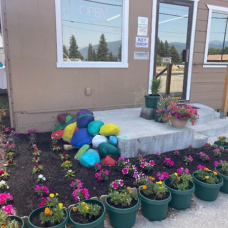Kootenai Valley Motel Бонърс Фери Екстериор снимка