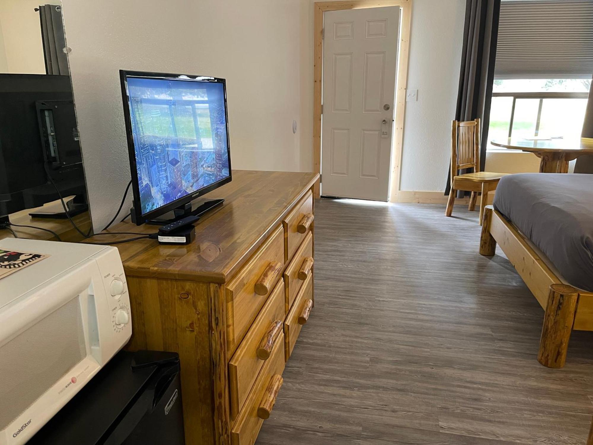Kootenai Valley Motel Бонърс Фери Екстериор снимка