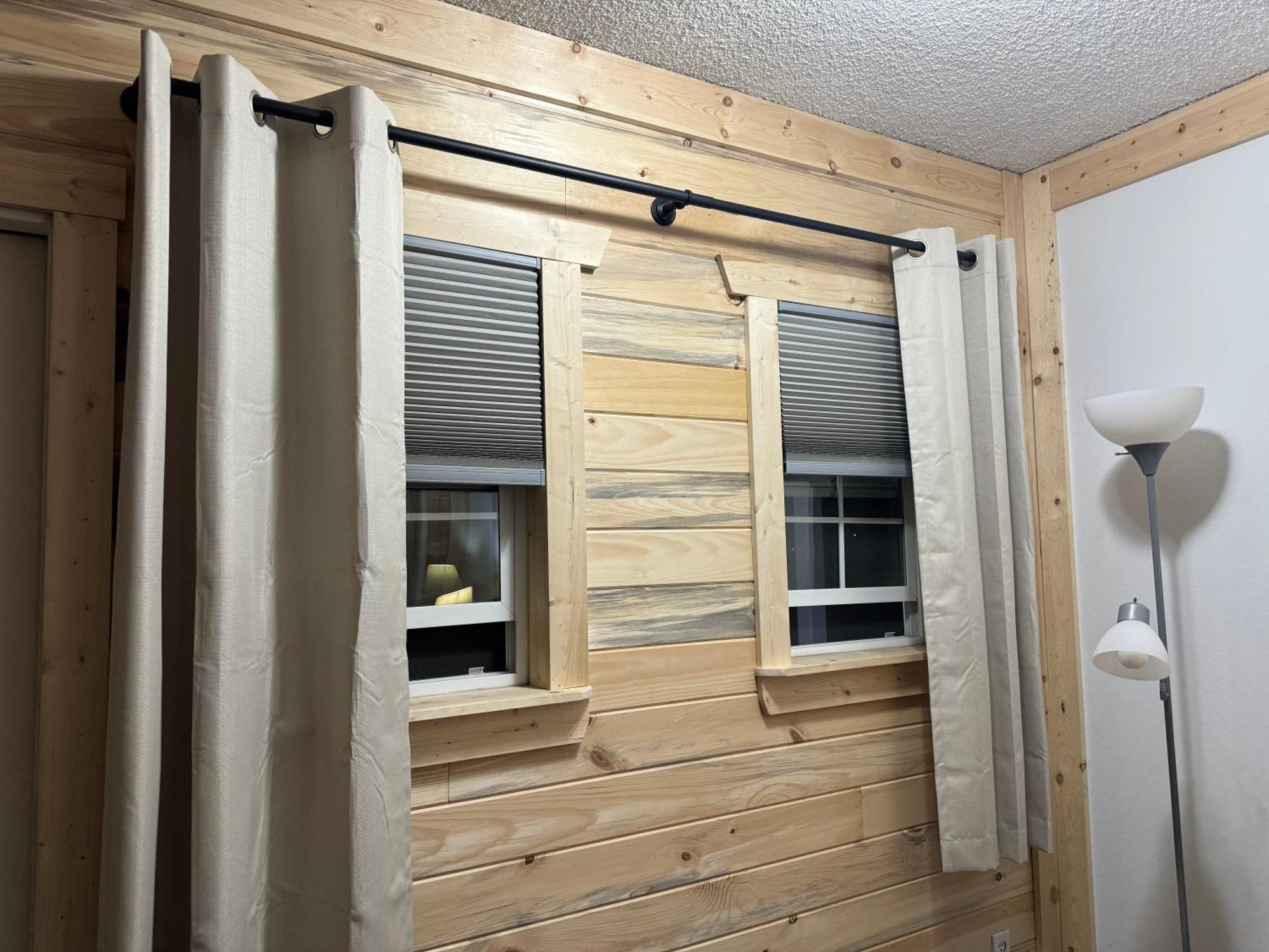 Kootenai Valley Motel Бонърс Фери Екстериор снимка